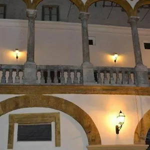 Palazzo Corvino Couette-café