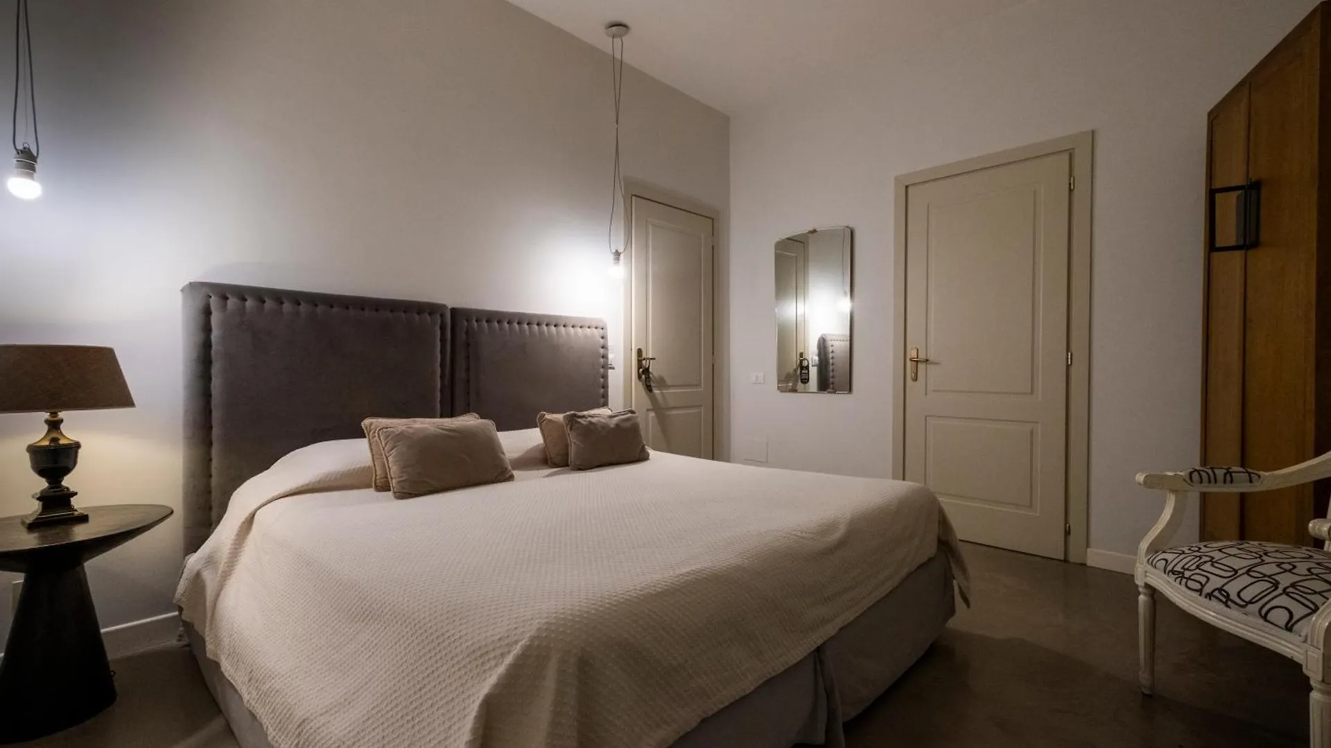 Bb 22 Charming Rooms & Apartments Palermo 3*,